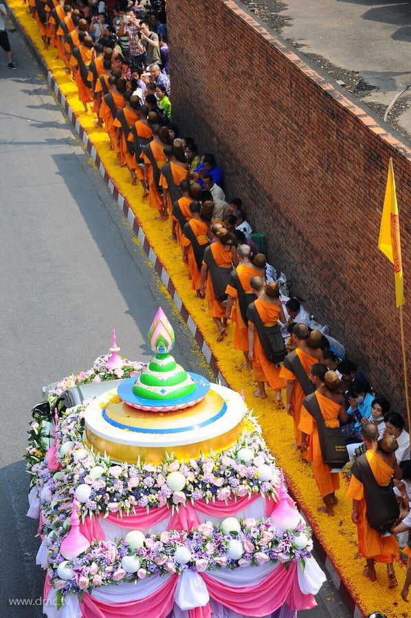 The Photo Collection of Welcoming 500 Dhutanga Monks on Wednesday April 9th, 2014
