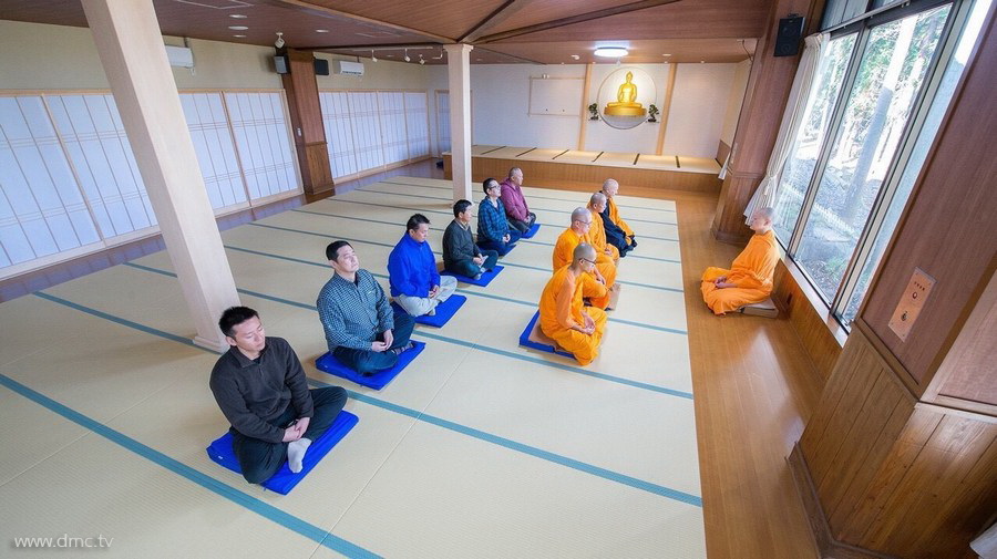 580411-Meditation-retreat-japan_006.jpg