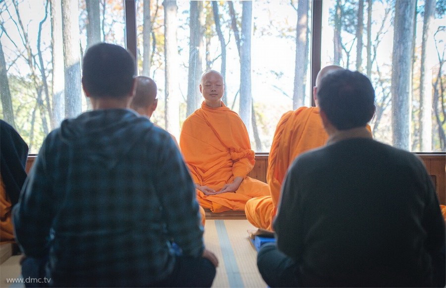 580411-Meditation-retreat-japan_014.jpg