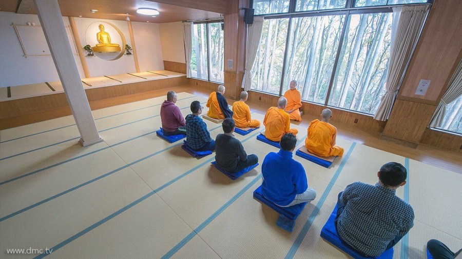 580411-Meditation-retreat-japan_024.jpg