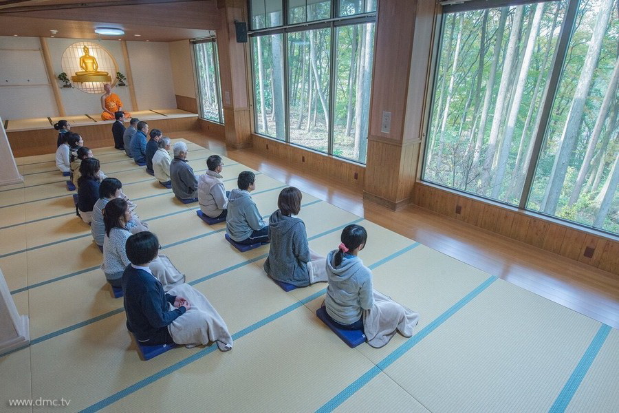 580411-Meditation-retreat-japan_071.jpg