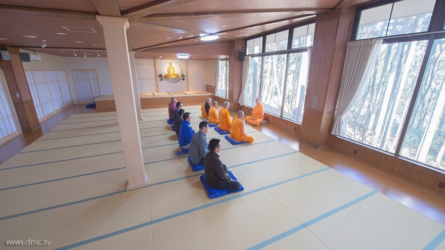 580411-Meditation-retreat-japan_091.jpg