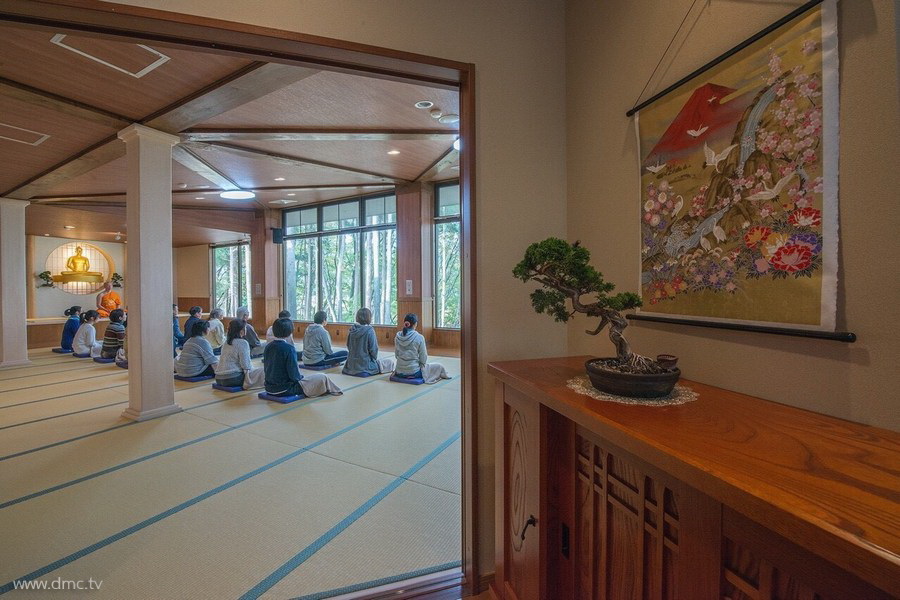 580411-Meditation-retreat-japan_106.jpg